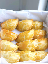 Load image into Gallery viewer, Nigerian Meat Pies
