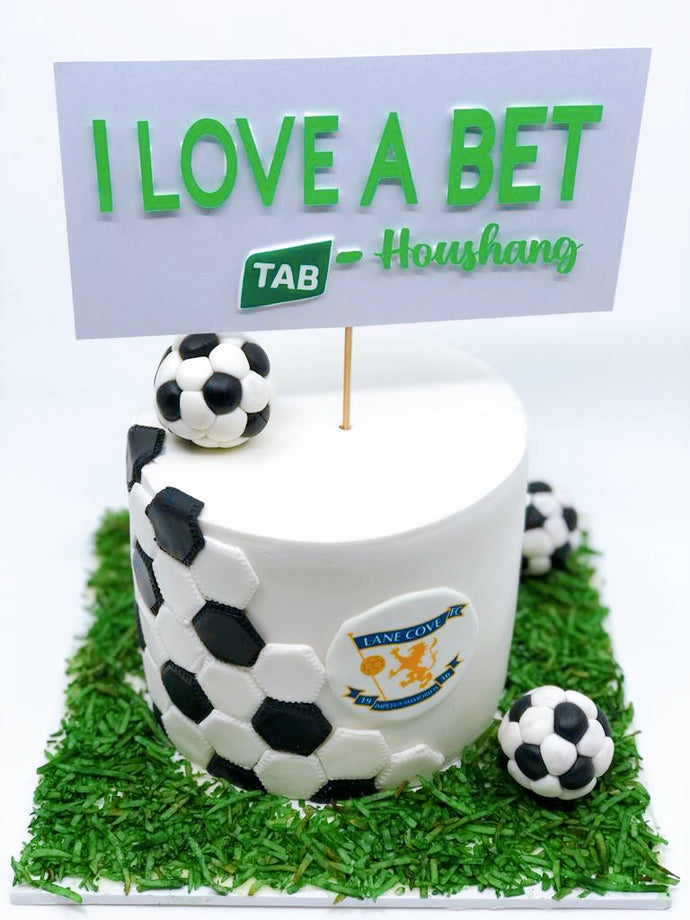 Custom Cakes: Football Themed