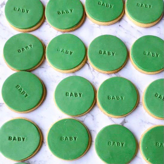 Circle Cookies with Name Stamp (24 Pieces) - Fondant Cookies